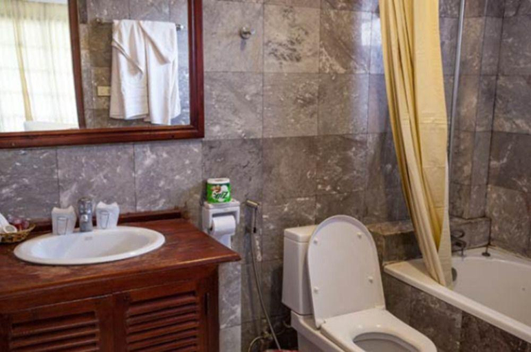 Bathroom 4, Capital Hotel, Luang Prabang