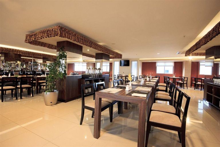 Gunawangsa Manyar Hotel Surabaya, Surabaya