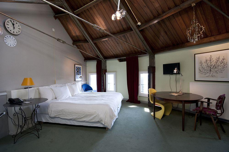 Bedroom 3, Villa Augustus, Dordrecht