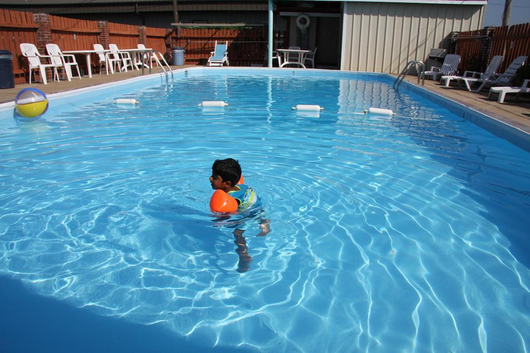 Sport & Beauty 4, Regency Inn Eddyville, Lyon