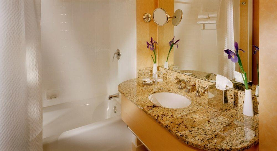 Bathroom 2, Orchard Garden Hotel, San Francisco