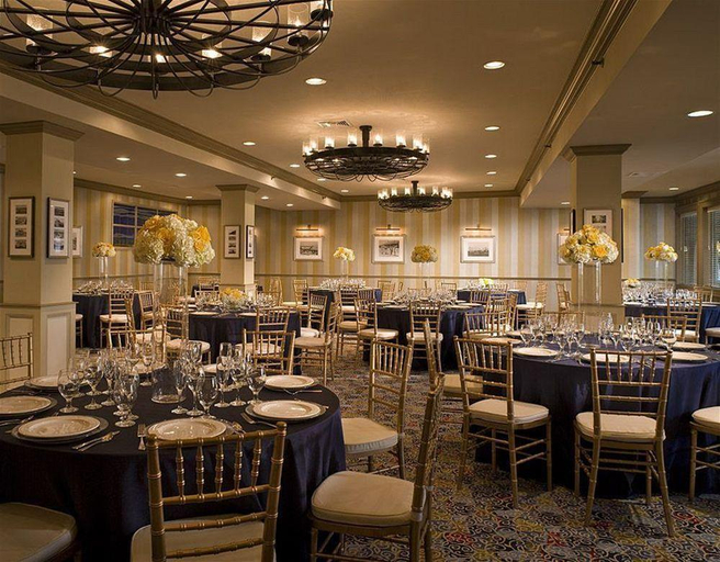 Food & Drinks 5, Newport Beach Hotel & Suites, Newport