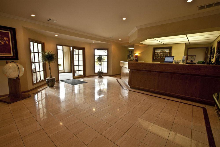 Public Area, The Inn at Tallgrass, Sedgwick