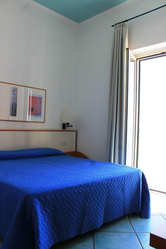 Bedroom 4, Amyclae, Latina