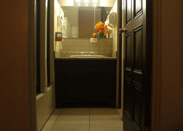 Public Area 2, Hostel Casa Colon, San José