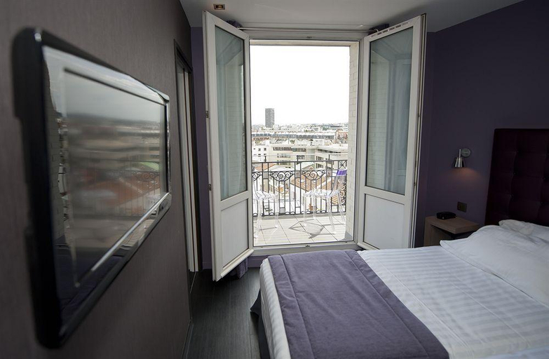 Exterior & Views 2, St. Charles, Paris