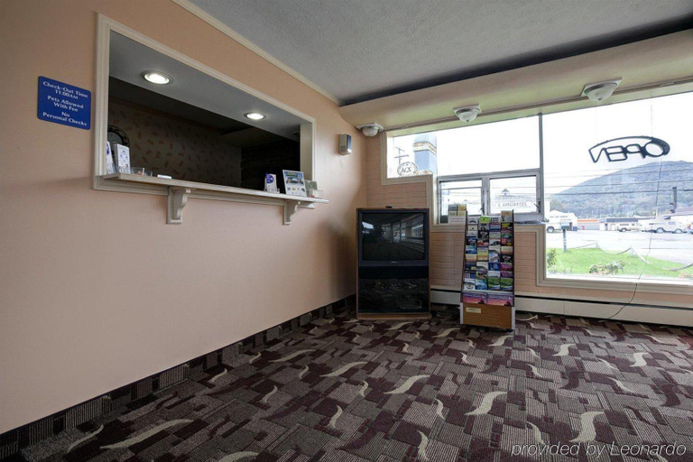 Public Area 2, Relax Inn, Mc Kean