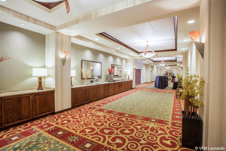 Public Area 2, Sonesta Milwaukee West Wauwatosa, Milwaukee