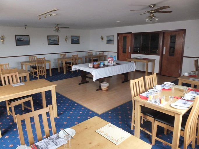 Public Area 2, Houton Bay Lodge, Orkney Islands