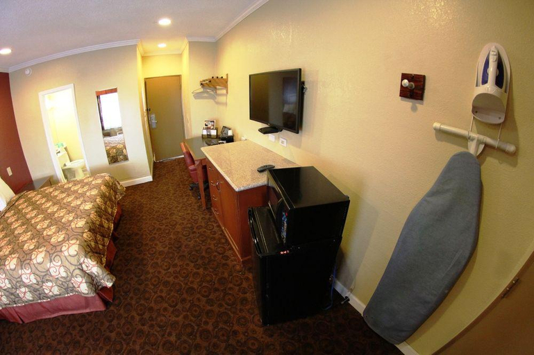 Public Area 2, Budget Inn of Hayward, Alameda