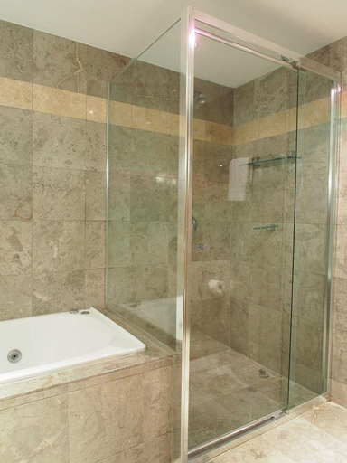 Bathroom 5, The Coogee Bay Hotel, Sydney