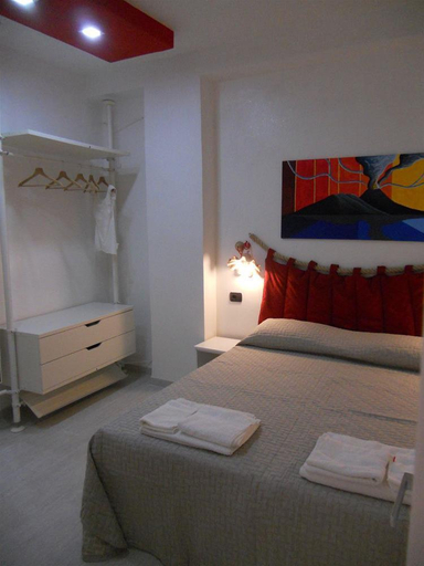 Bedroom 2, B&B I Colori di Napoli, Napoli