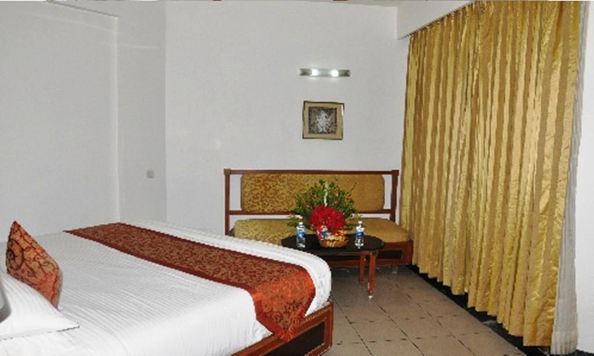 Bedroom 2, Hotel Shree Hari, Puri