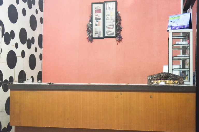 Public Area 2, RedDoorz @ Pettarani Square, Makassar