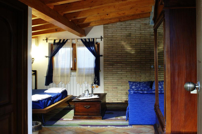 Bathroom 3, La Casa sulla Collina d'Oro, Enna