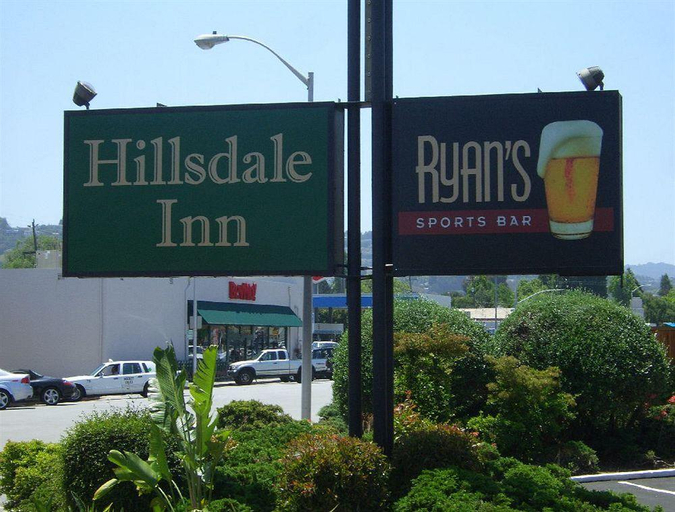 Exterior & Views 2, Hillsdale Inn, San Mateo