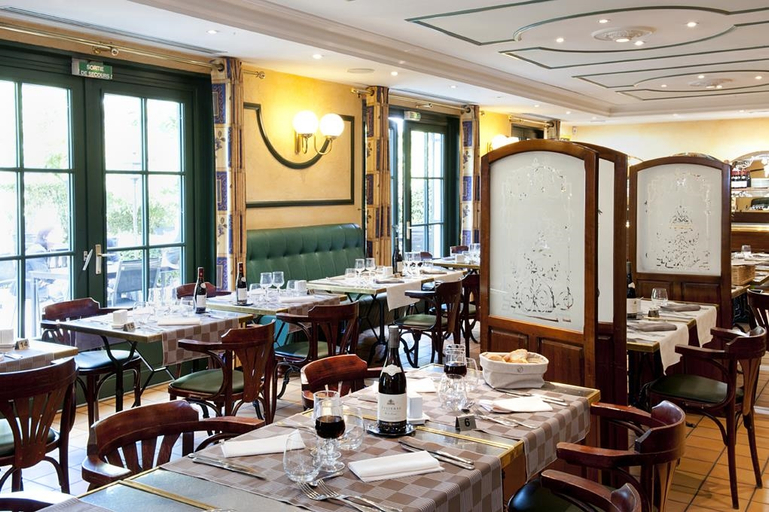 Food & Drinks 3, Kyriad La Ferte Bernard, Sarthe
