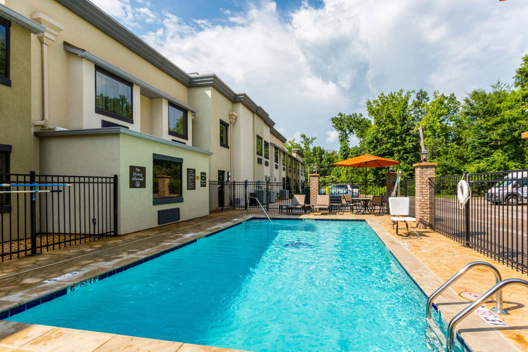 Sport & Beauty 5, Comfort Inn Tupelo, Lee