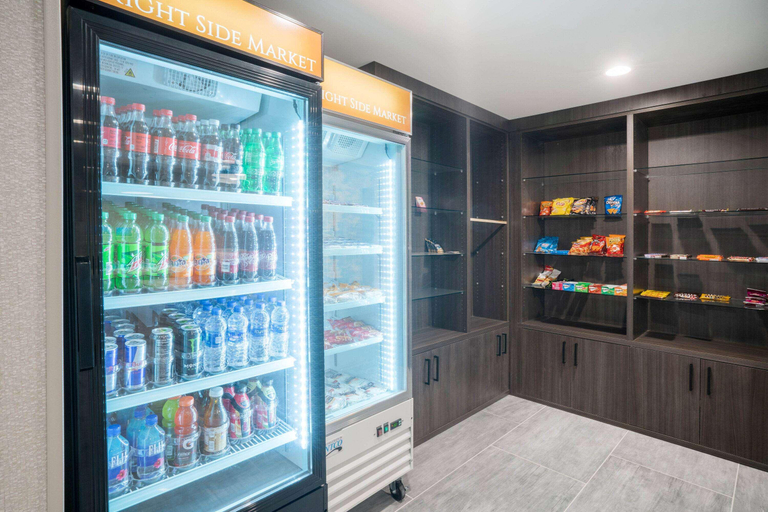 Public Area 2, La Quinta Inn & Suites by Wyndham Montgomery, Montgomery