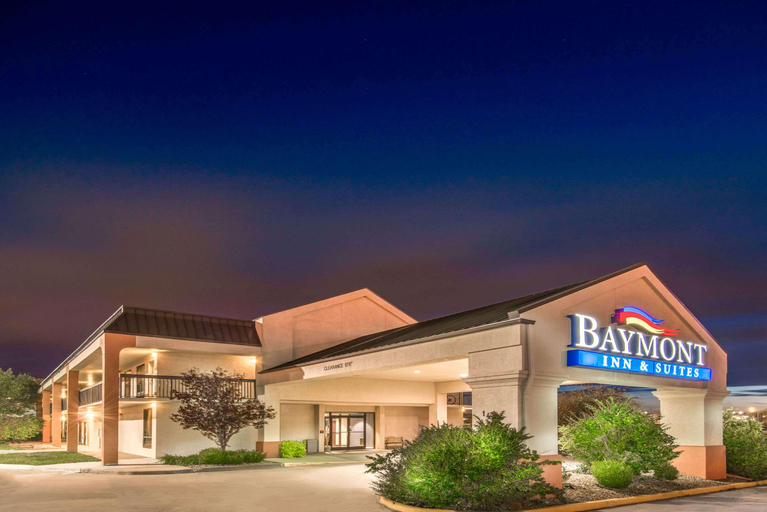 Exterior & Views 2, Baymont by Wyndham Topeka, Shawnee
