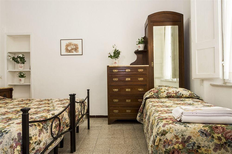 Bedroom 4, Albergo Tre Donzelle, Siena