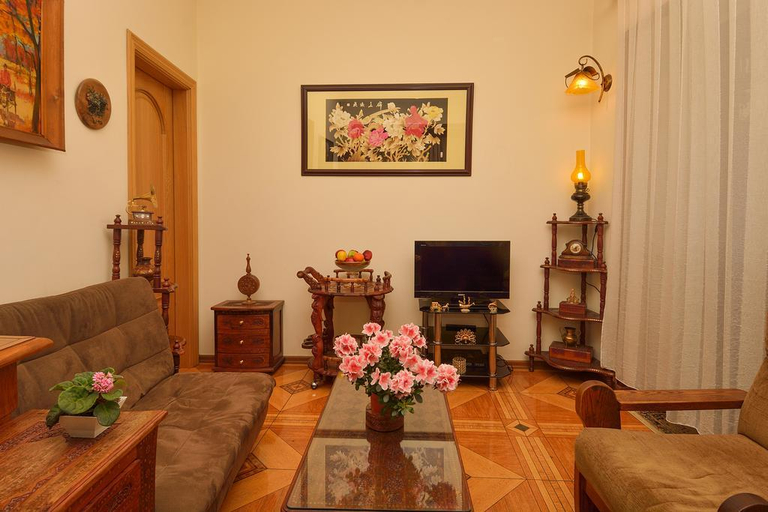 Others, British House, Tbilisi