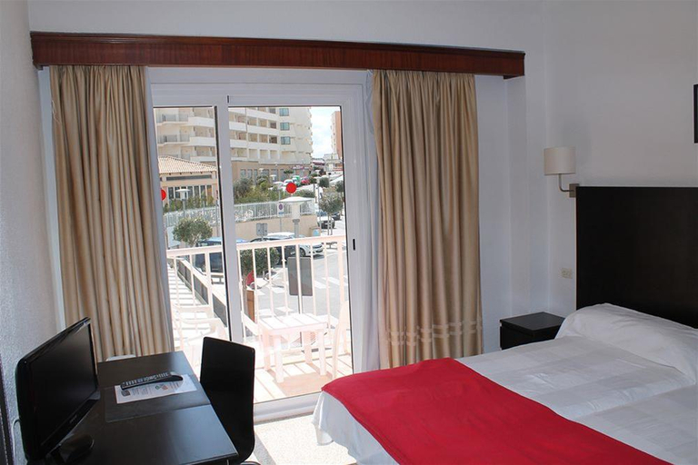 Bedroom 2, Hostal Jakiton, Baleares
