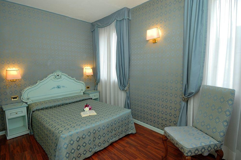 Bedroom 4, Locanda Antica Venezia, Venezia