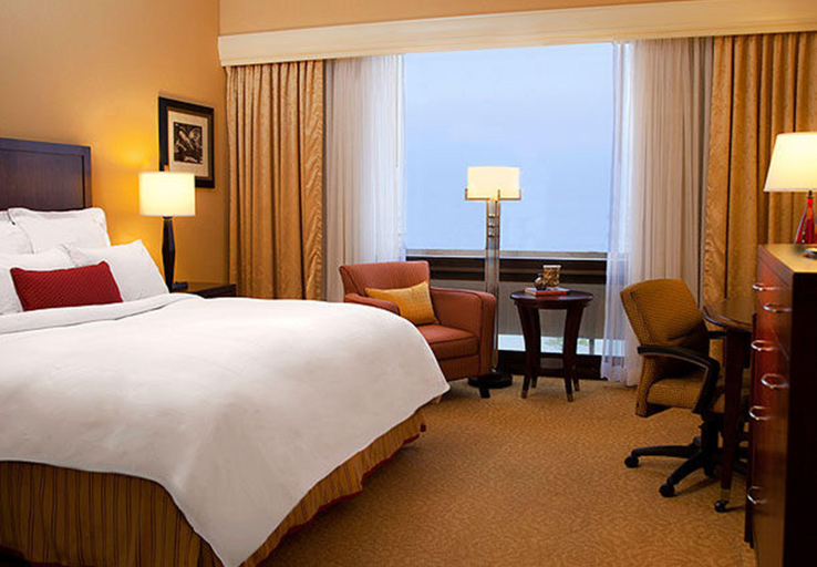 Bedroom 3, Kansas City Airport Marriott, Kansas City