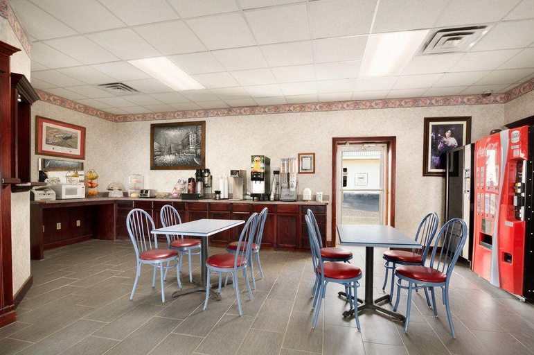 Others 5, Super 7 Inn, Midland