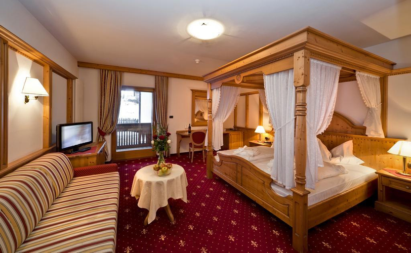 Bedroom 4, Hotel Muhlgarten, Bolzano