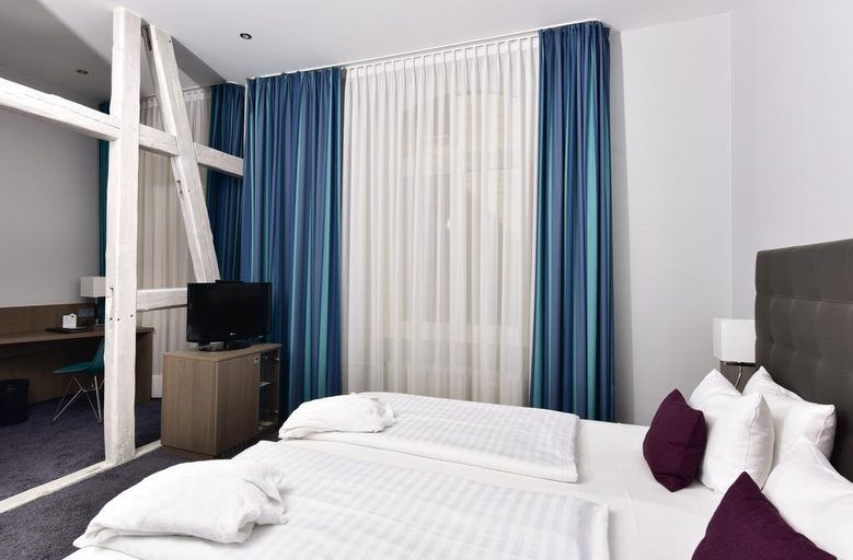 Bedroom 4, Fruehlings Hotel, Braunschweig