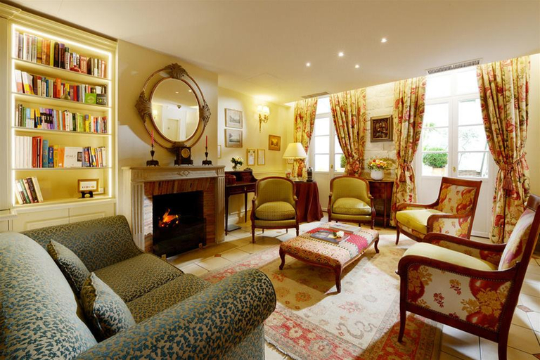 Public Area 3, Le Relais Montmartre, Paris