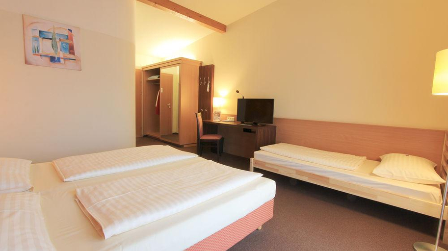 Bedroom 4, Familien Hotel Krainz, Jennersdorf