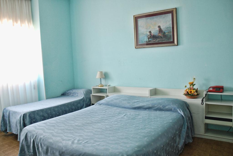 Bedroom 3, Hotel Scacciapensieri, Rome