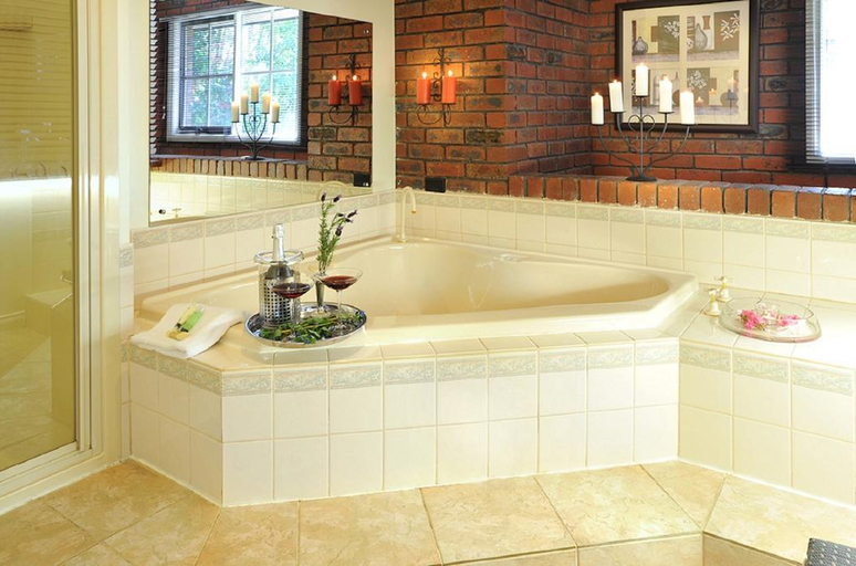 Bathroom 4, Holly Lodge, Yarra Ranges - Dandenongs