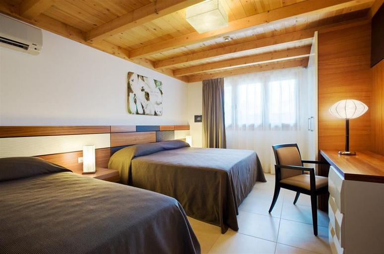 Bedroom 3, Hotel Green Village Resort, Udine