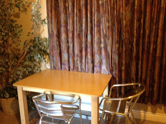 Exterior & Views 2, DESERT HILLS MOTEL, Clark