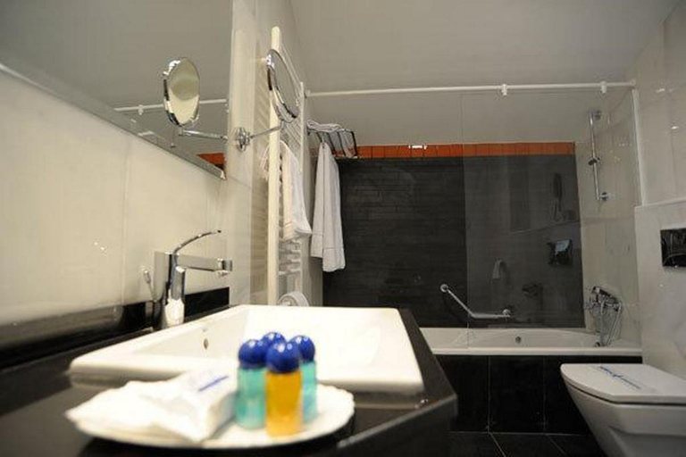 Bathroom, Hotel Alameda Centro, Soria
