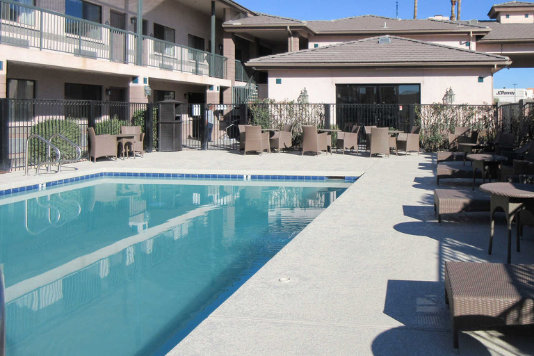 Sport & Beauty 4, Hotel Serene Glendale Peoria Surestay Collection, Maricopa