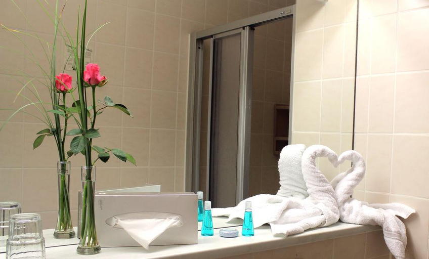 Bathroom 4, IFA Rügen Hotel & Ferienpark, Vorpommern-Rügen