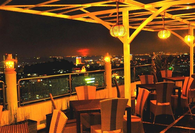 Food & Drinks 4, King S Hotel Batam A Phm Collection, Batam