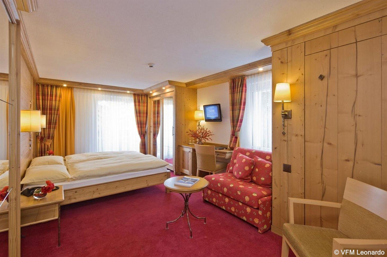 Bedroom 3, Hotel Holiday Zermatt, Visp