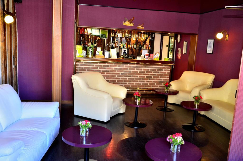 Public Area 3, Hôtel du Sauvage, Seine-et-Marne