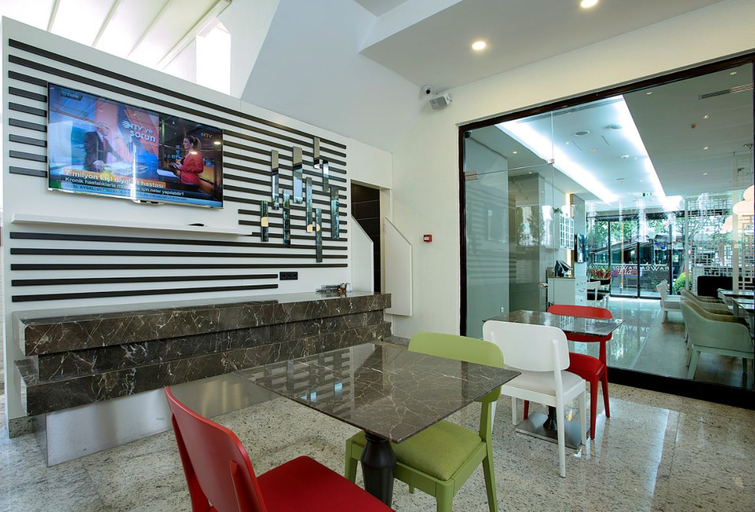 Food & Drinks 5, Rawda Hotel Bakirkoy, Bakırköy