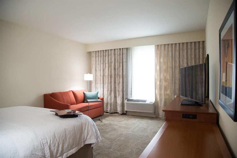 Bedroom 3, Hampton Inn & Suites McKinney, Collin