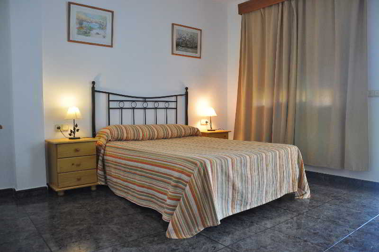 Bedroom 3, El Levante, Cádiz