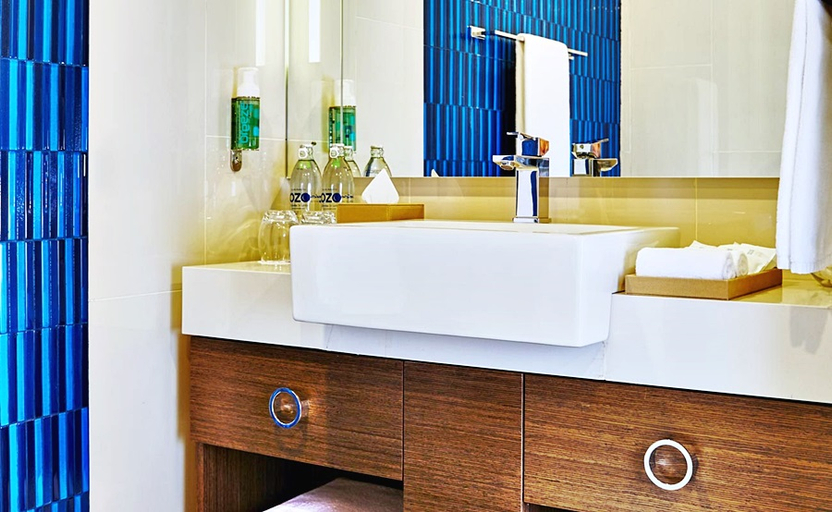 Bathroom 5, Radisson Hotel Kandy, K.F.G. & G. Korale