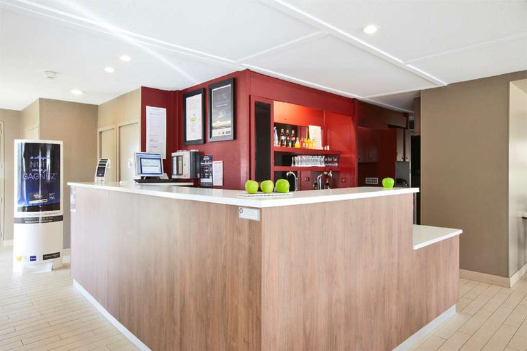 Public Area 3, Campanile Versailles - Buc, Yvelines