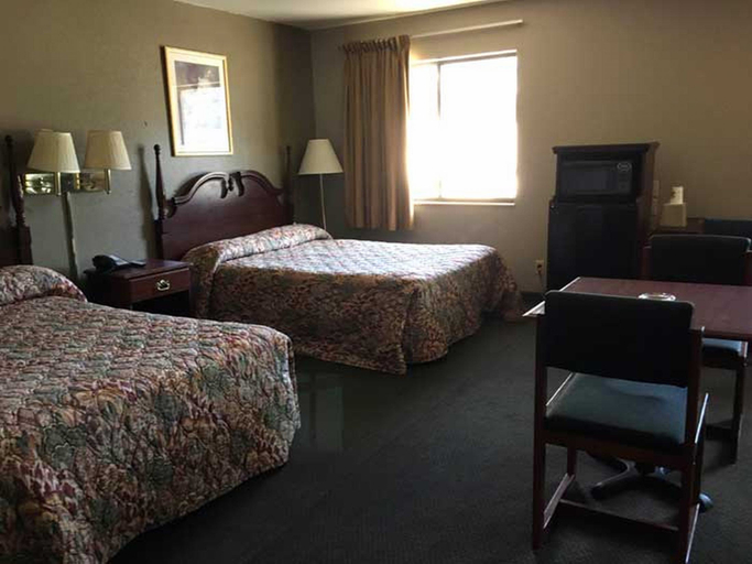 Bedroom 3, American Elite Inn, Perry
